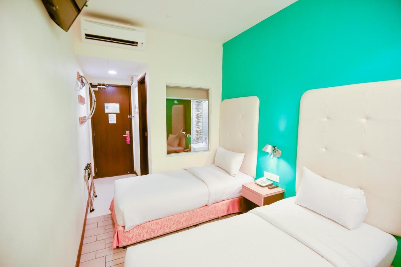 ลูมุต สวีท Hotel ลุมุต ภายนอก รูปภาพ